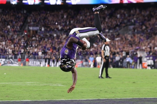La pirueta de Lamar Jackson en el triunfo de los Ravens (Getty Images).
