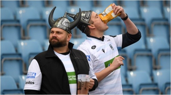 Estadios de rugby permiten el consumo de alcohol en Inglaterra