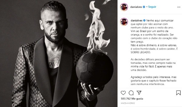 Dani Alves anuncia su futuro