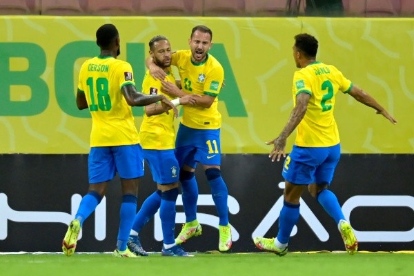 Brasil comemorando gol. (Foto: Getty Images)