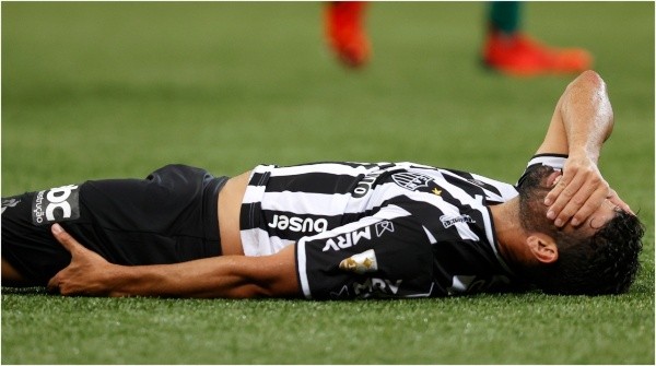 Diego Costa se lesionó en la ida de semifinales ante Palmeiras