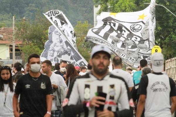 O Santos teve a volta da torcida neste fim de semana na Vila Belmiro. (Foto: Fernanda Luz/AGIF)