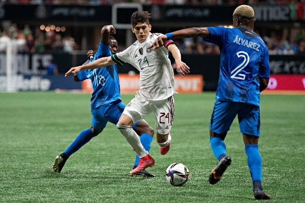 Arteaga, cepillado del Tri hasta nuevo aviso (Imago 7)