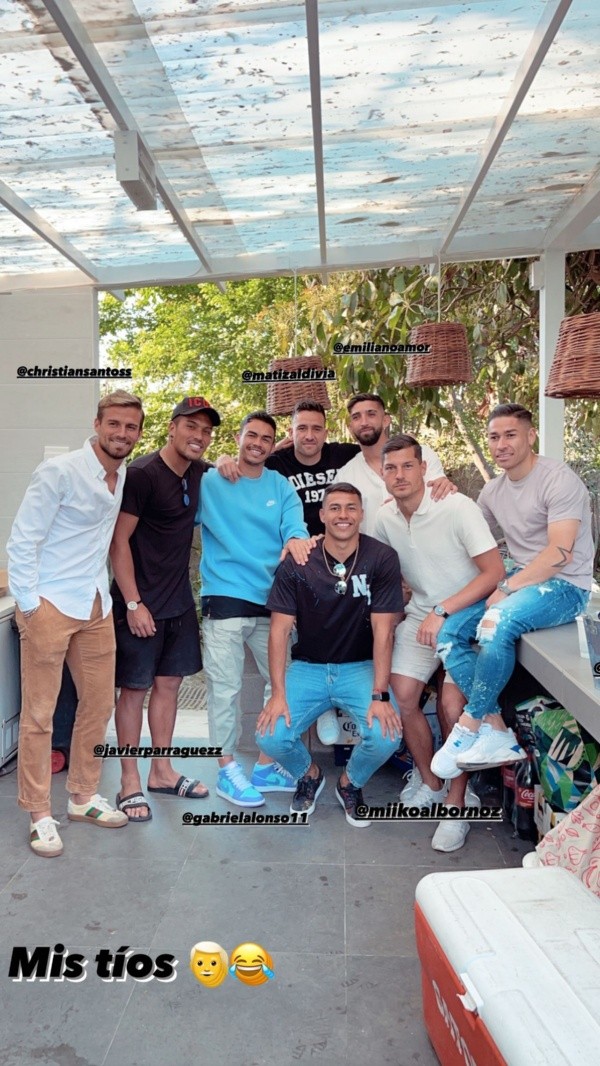 Iván Morales y parte del plantel de Colo Colo