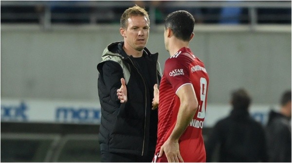 Julian Nagelsmann felicita a Robert Lewandowski