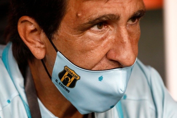 Gustavo Costas en su última participación en la Conmebol Libertadores con Guaraní. Foto: Getty