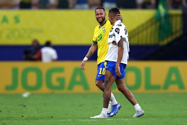 Neymar y Raphinha, la nueva sociedad de Brasil. (Getty)