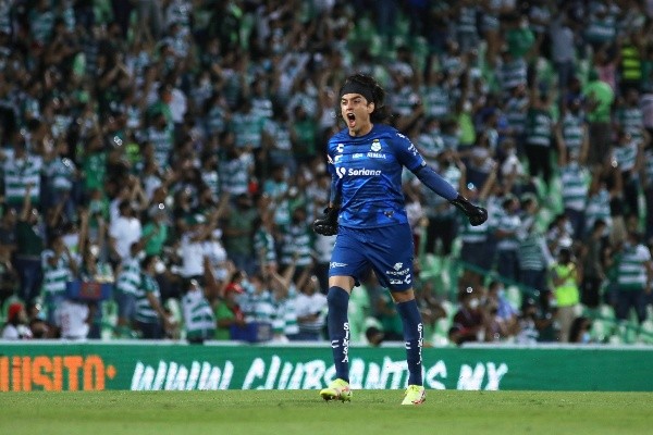 Carlos Acevedo será portero de Chivas (Imago 7)