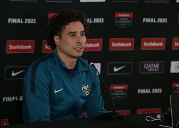 Memo Ochoa se quejó en conferencia de prensa (Imago 7)