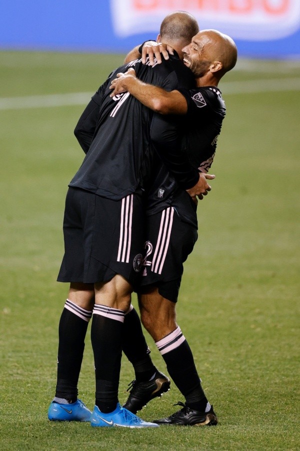 Gonzalo y Federico Higuaín celebrando gol de Inter Miami (Getty Images)