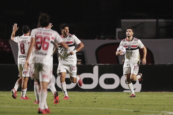 Foto: (Ettore Chiereguini/AGIF) - Desde que voltou ao São Paulo, Calleri disputou nove jogos e marcou três gols