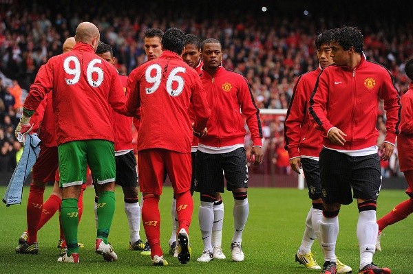 El frío saludo entre ambos en 2012. (Getty)