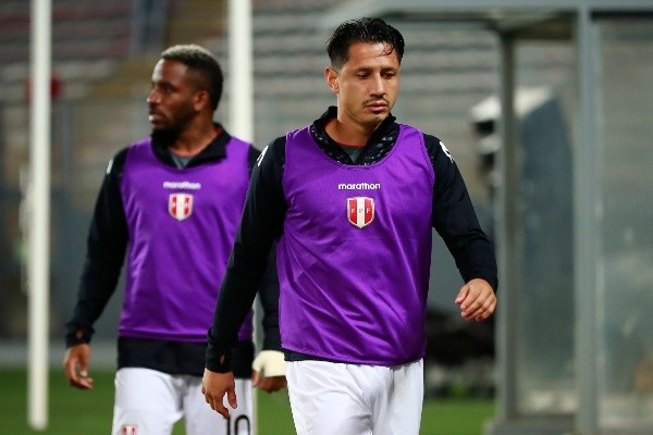 Lapadula contra Chile en las Eliminatorias. Foto: Getty