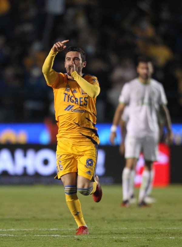 Juan Pablo Vigón le cerró la boca a la directiva Felina (Imago 7)