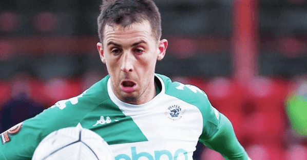 Lacey en Chester. (The Non-League Football Player)