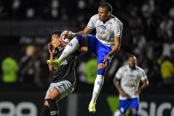 Foto: Thiago Ribeiro/AGIF - Matheus Felipe deve ser jogador do Furacão a partir de 2022