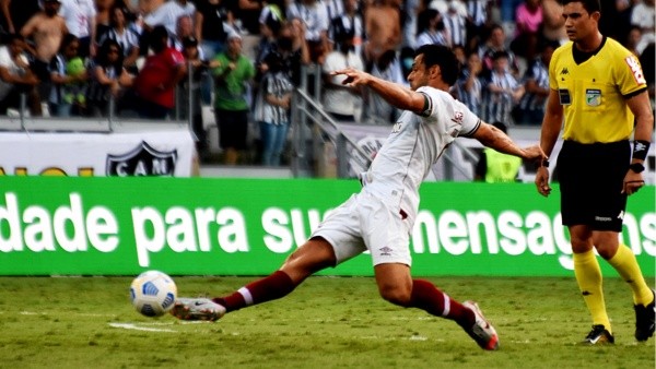 Foto: (Flickr Oficial Fluminense/Mailson Santana/Fluminense FC) - O árbitro da partida entre Atlético-MG e Fluminense foi criticado por David Braz