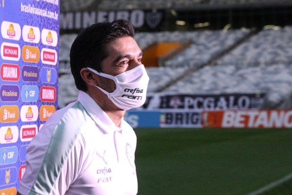 Abel Ferreira projeta Atlético como campeão Brasileiro (Foto: Fernando Moreno/AGIF)