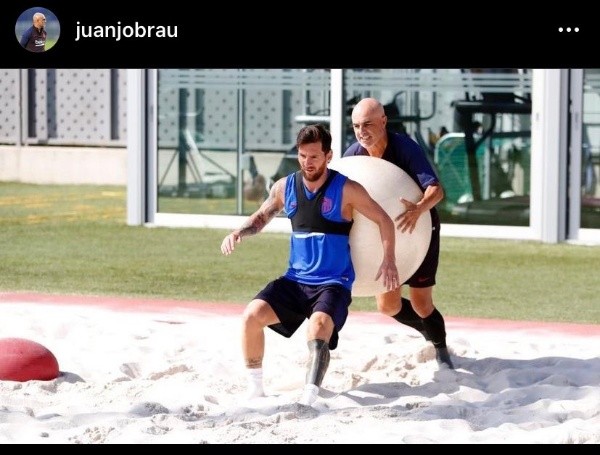 Messi y Brau trabajando juntos. (@JuanjoBrau)