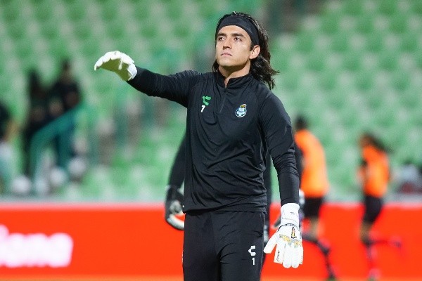 Carlos Acevedo no jugará en Bayer Leverkusen (Imago 7)