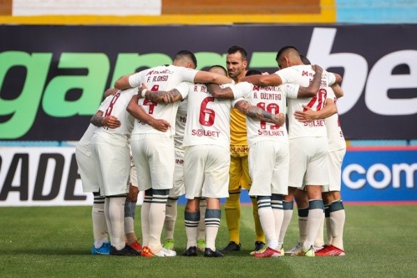 Twitter: Universitario