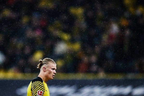 Haaland segue sem futuro definido no Borussia Dortmund (Photo by Joosep Martinson/Getty Images)