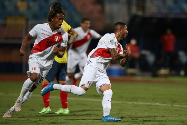 André Carillo y Sergio Peña durante la Copa América. Foto: Getty