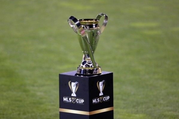 El trofeo Philip Anschutz, al campeón de la MLS (Getty Images)