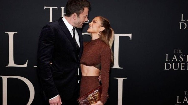 Ben Affleck e Jennifer Lopez reataram namoro antigo no começo do ano - Foto: Getty