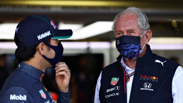 Helmut Marko junto a Sergio Pérez en el GP de México (Getty Images)