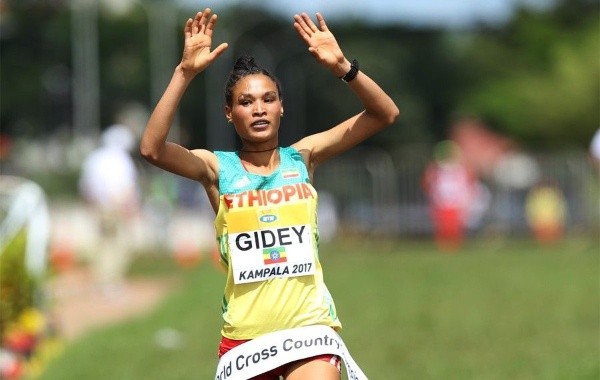 Letesenbet Gidey viene de ser bronce en los 10.000 de Tokio.