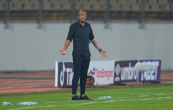 Amir Abdou, el entrenador de Comoras. (Getty)