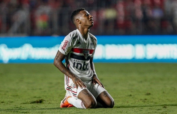 Foto: Miguel Schincariol/Getty Images - Tchê Tchê deve retornar ao São Paulo em maio, mas sem perspectiva de defender o clube com Ceni