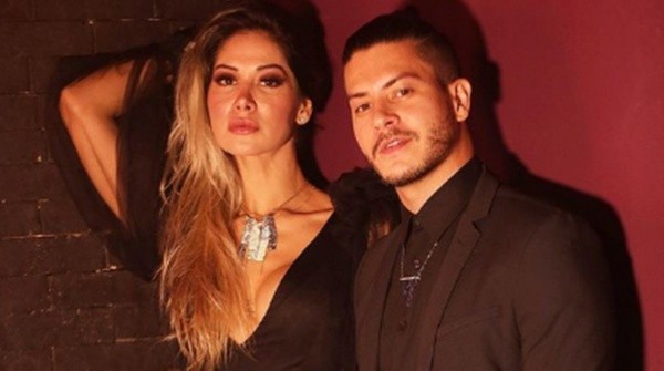 O então casal Maíra Cardi e Arthur Aguiar - Foto: Instagram @mairacardi