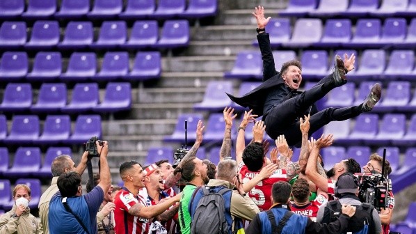 Diego Simeone y el festejo de Atlético de Madrid por el título de LaLiga (Getty Images)