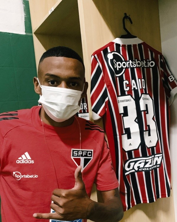 Caio já recebeu oportunidades no São Paulo (Foto: Twitter oficial do São Paulo)