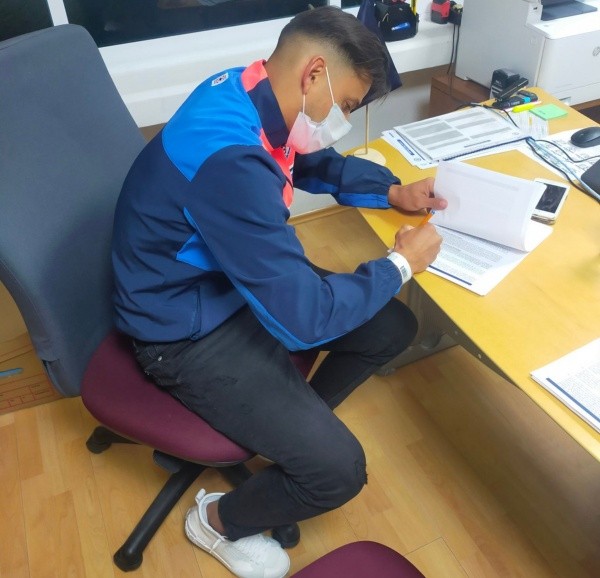 Ángel Romero ya firmó su contrato. (Cruz Azul)