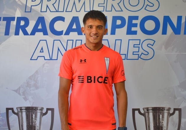 Asad buscará romperla en el fútbol nacional l Foto: Universidad Católica 