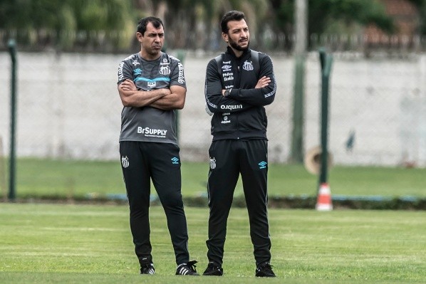 Foto: Flickr Oficial Santos FC/Ivan Storti 
    Carille é avisado sobre mudança em postura do Santos com jogadores em fim de contrato