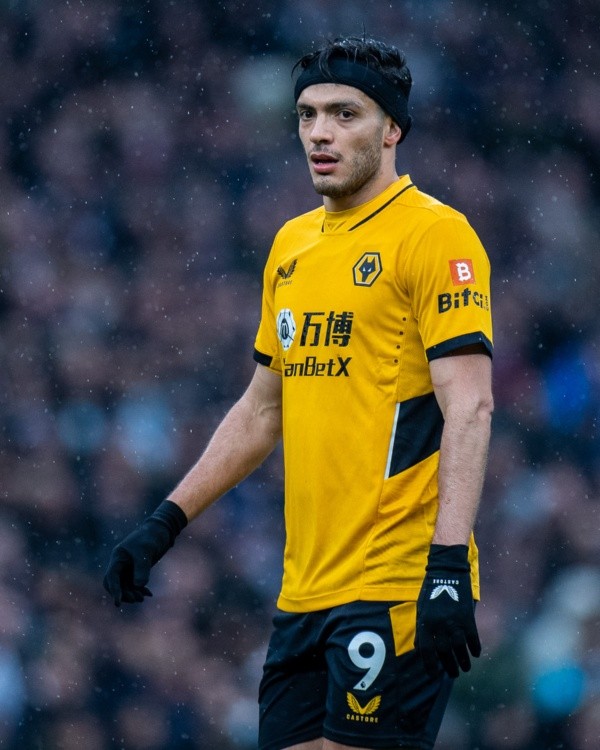 Raúl Jiménez quiere clasificar a la Champions League (Getty Images)