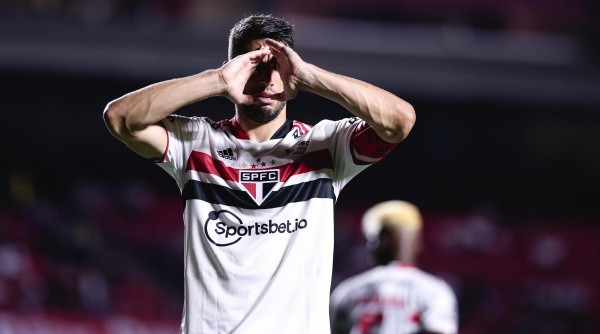 Calleri está a disposição do São Paulo (Foto: Ettore Chiereguini/AGIF)