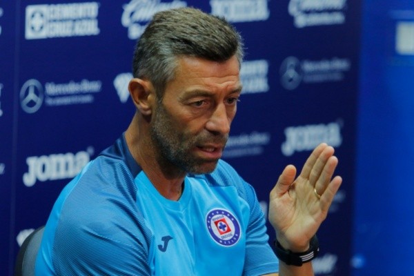 Caixinha en su etapa como entrenador de Cruz Azul (Imago 7)
