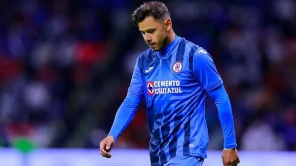 Ángel Romero podría jugar el Cruz Azul vs. Forge FC. Jam Media