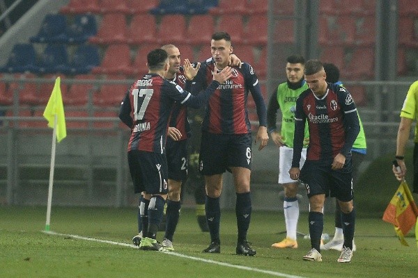 Gary Medel Nehuen Paz 