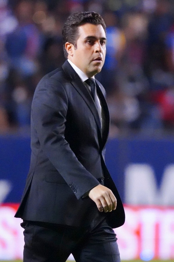 Michel Leaño no piensa en irse de Chivas (Imago 7)