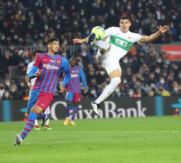 Imágenes del encuentro de la primera vuelta en Barcelona.