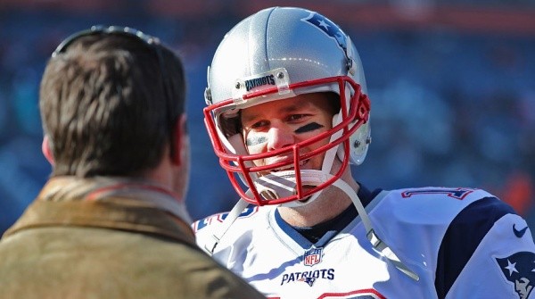 Griese talks with Brady in 2016