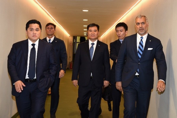 Zhang Jindong, Javier Zanetti, Erick Thohir y Steven Zhang. (Getty)