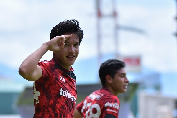 Paulo Raymundo Robles: defensa central de la Sub-18 (Imago 7)