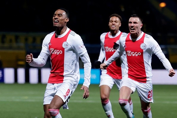 Ryan Gravenberch en festejo del gol. Getty.